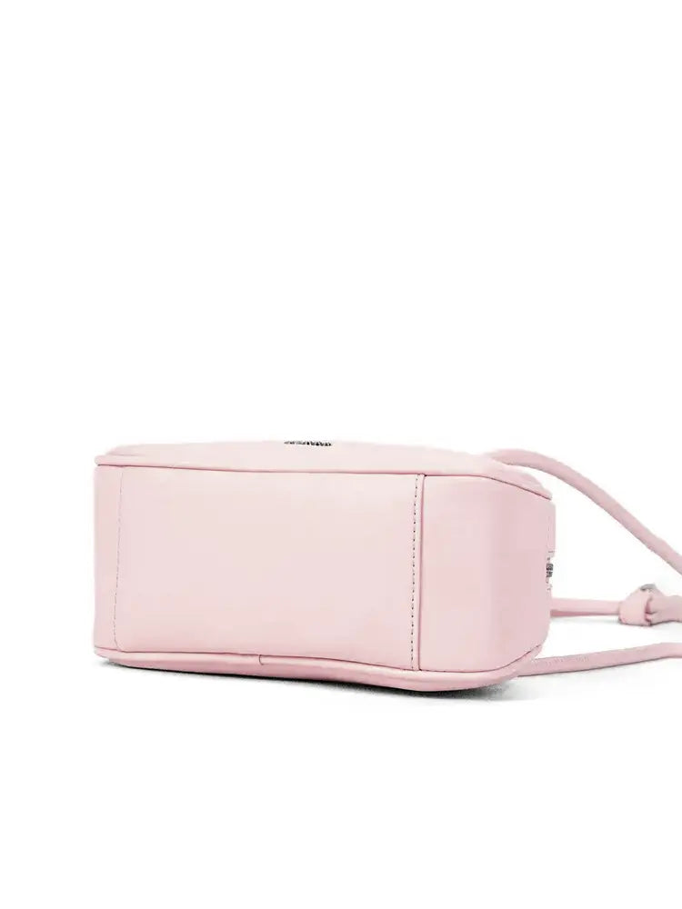 Chic Minimalist Shoulder Bag for Spring