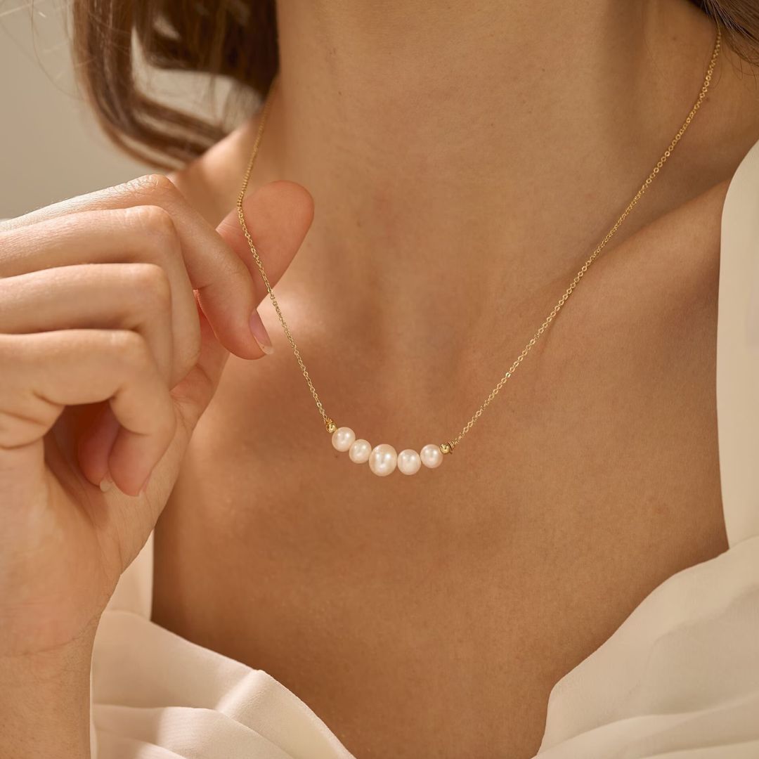 Juliana – Minimalist Gold Necklace
