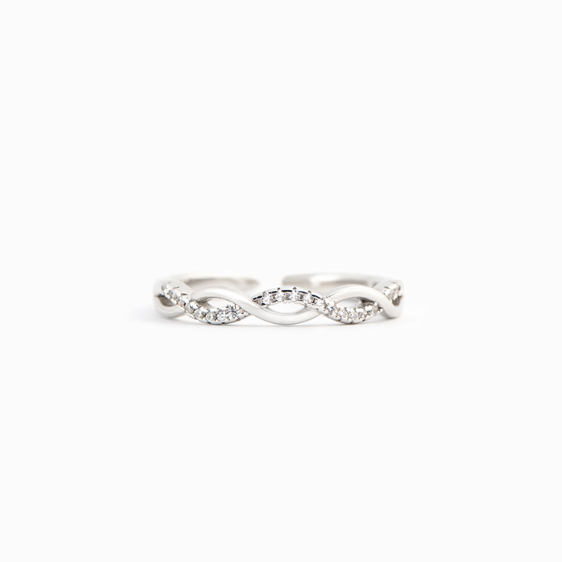 Twisted Highs & Lows Ring