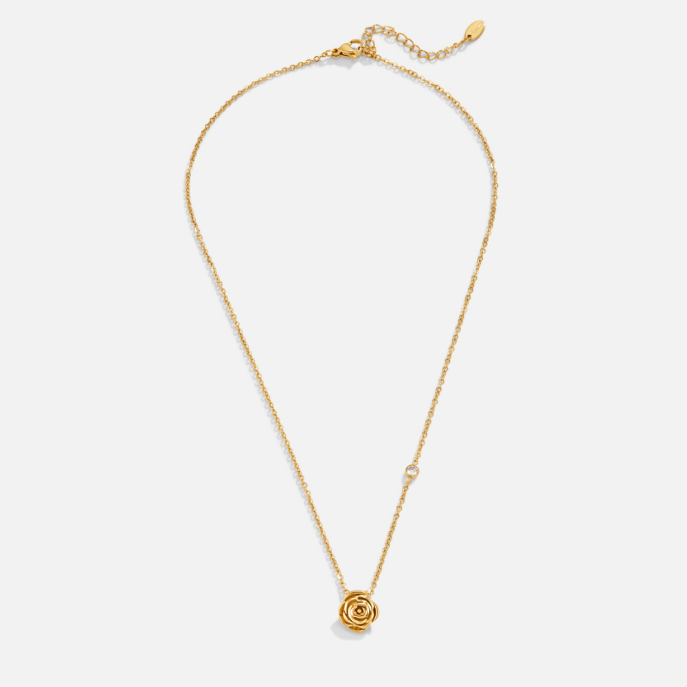 Leonora – Elegant Double Gold Necklace with Delicate Heart Accent