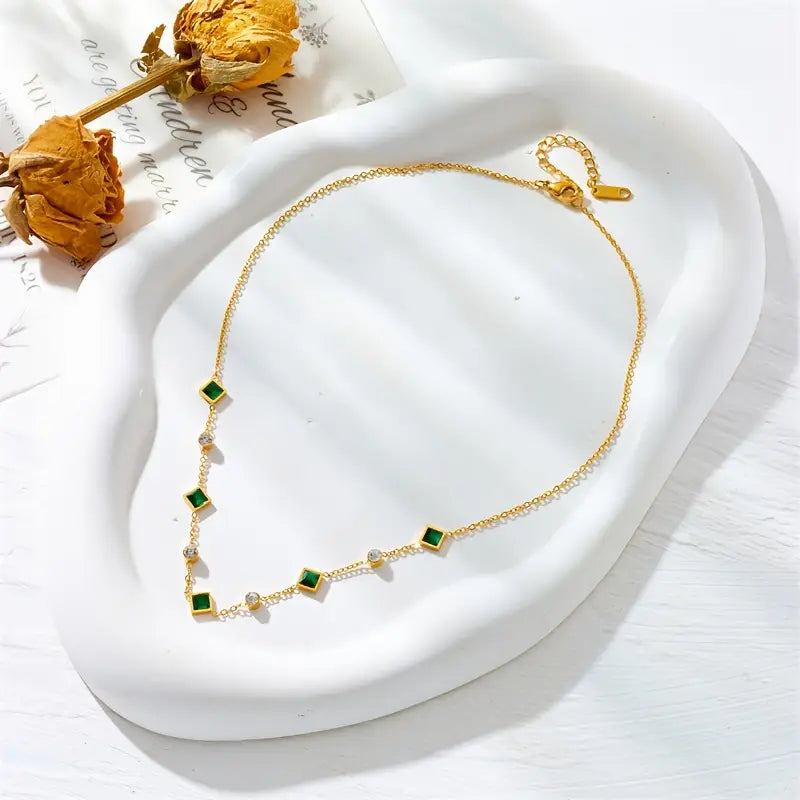 Glenwyn Necklace by Amelisse