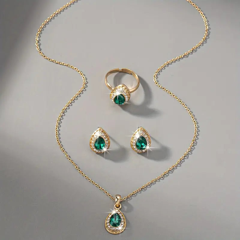 Noémie Glastra Jewelry Collection