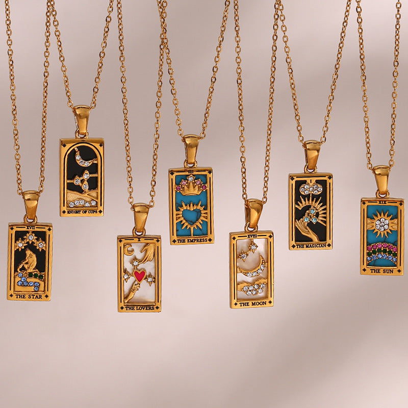 Sabina – Elegant Gold Necklace with Subtle Pendant