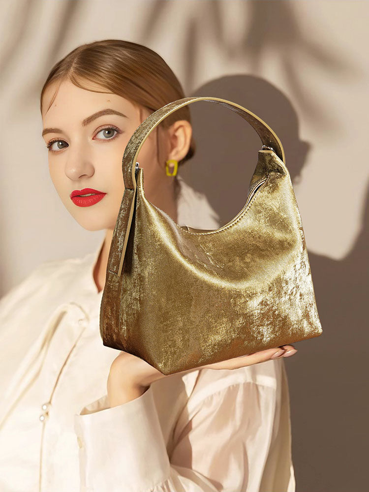 Chic Crossbody Dumpling Bag