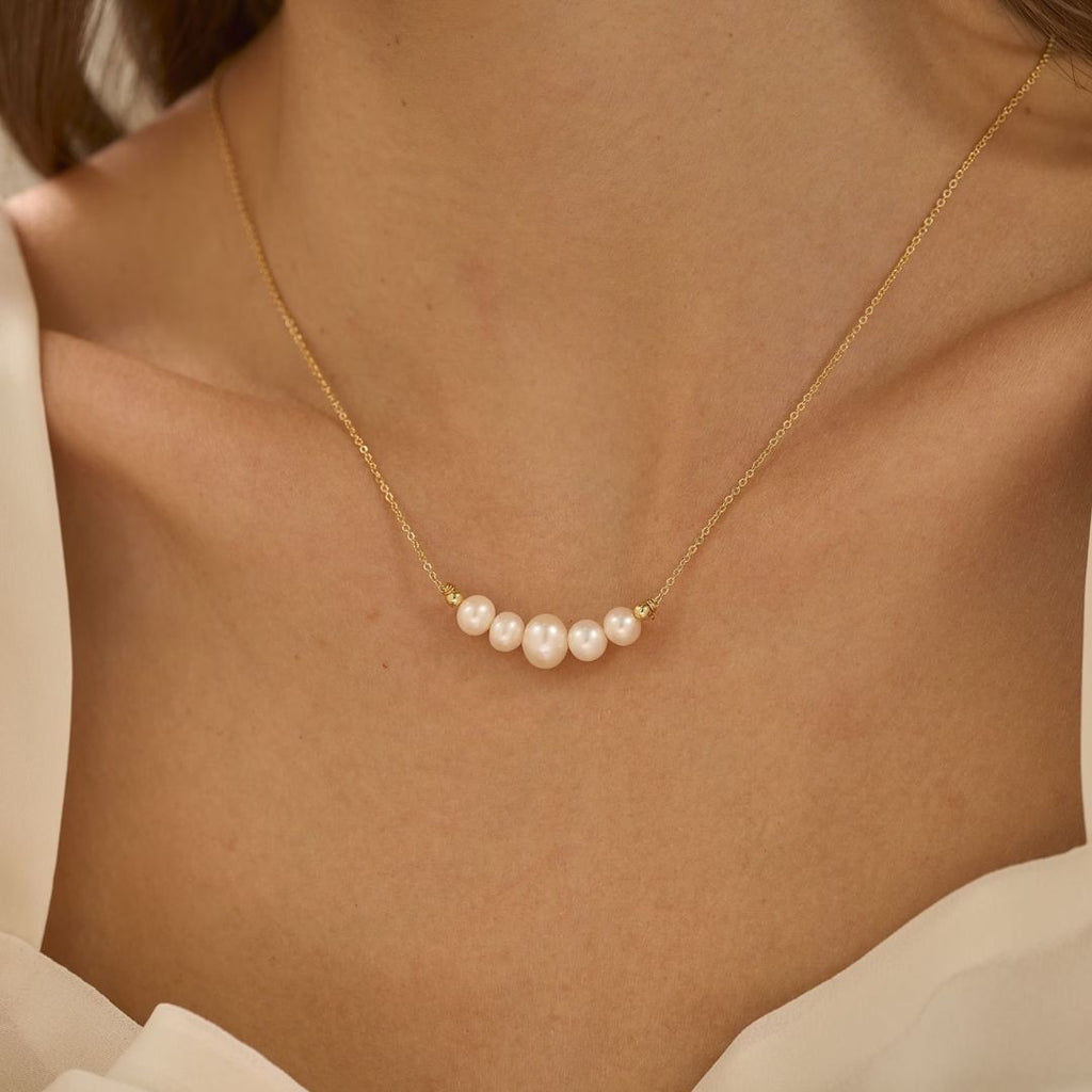 Juliana – Minimalist Gold Necklace