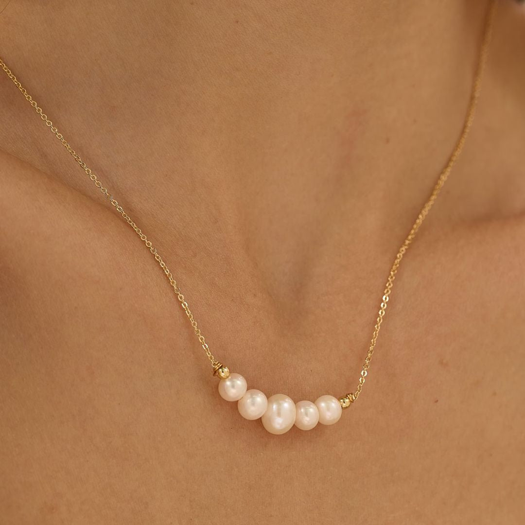 Juliana – Minimalist Gold Necklace
