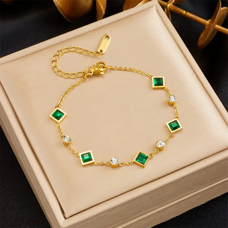 Glenwyn Bracelet by Amelisse