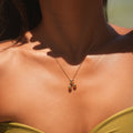 Amalia – Elegant Gold Necklace with Exquisite Pendant
