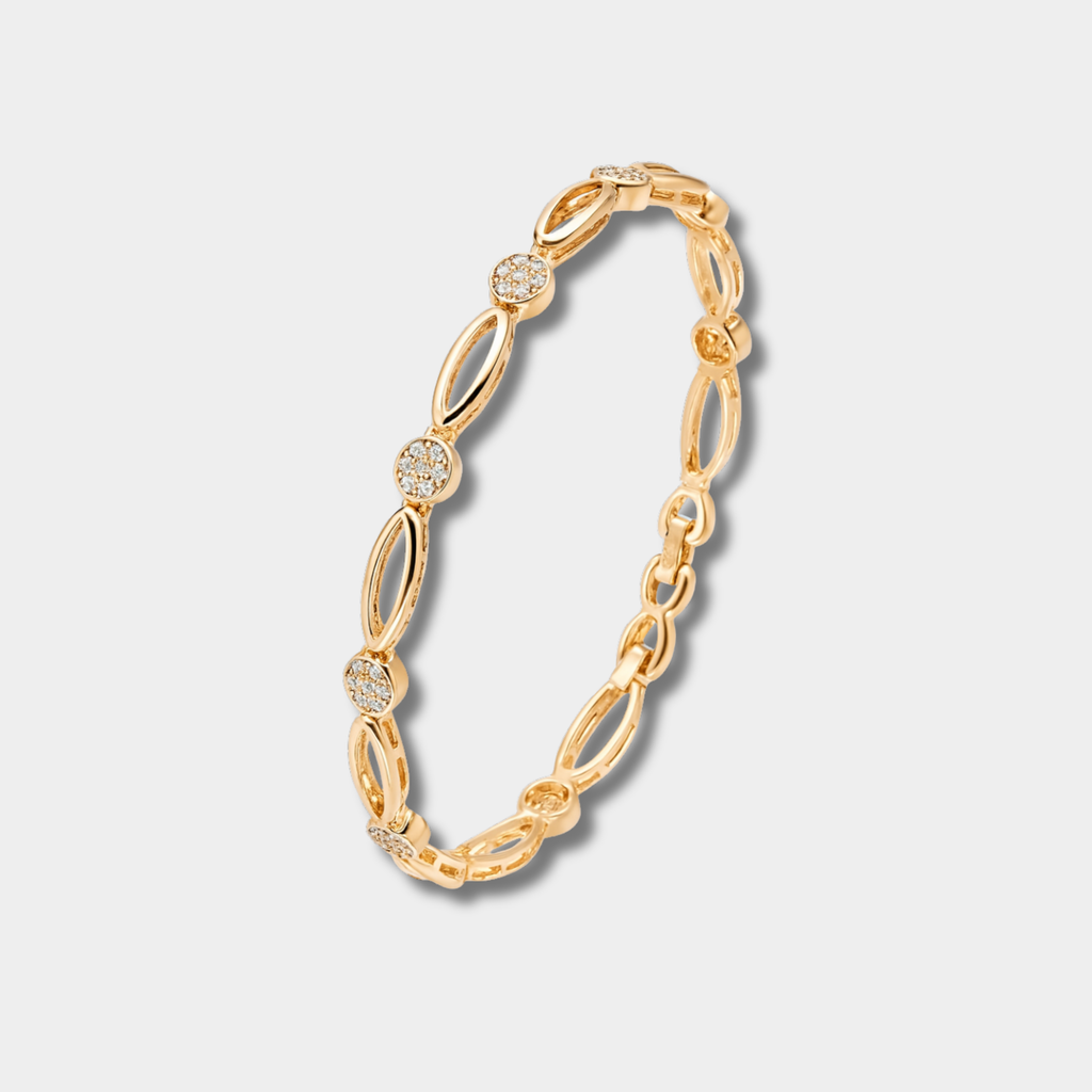 Claudia – Exquisite Gold Bracelet Adorned with Zirconia