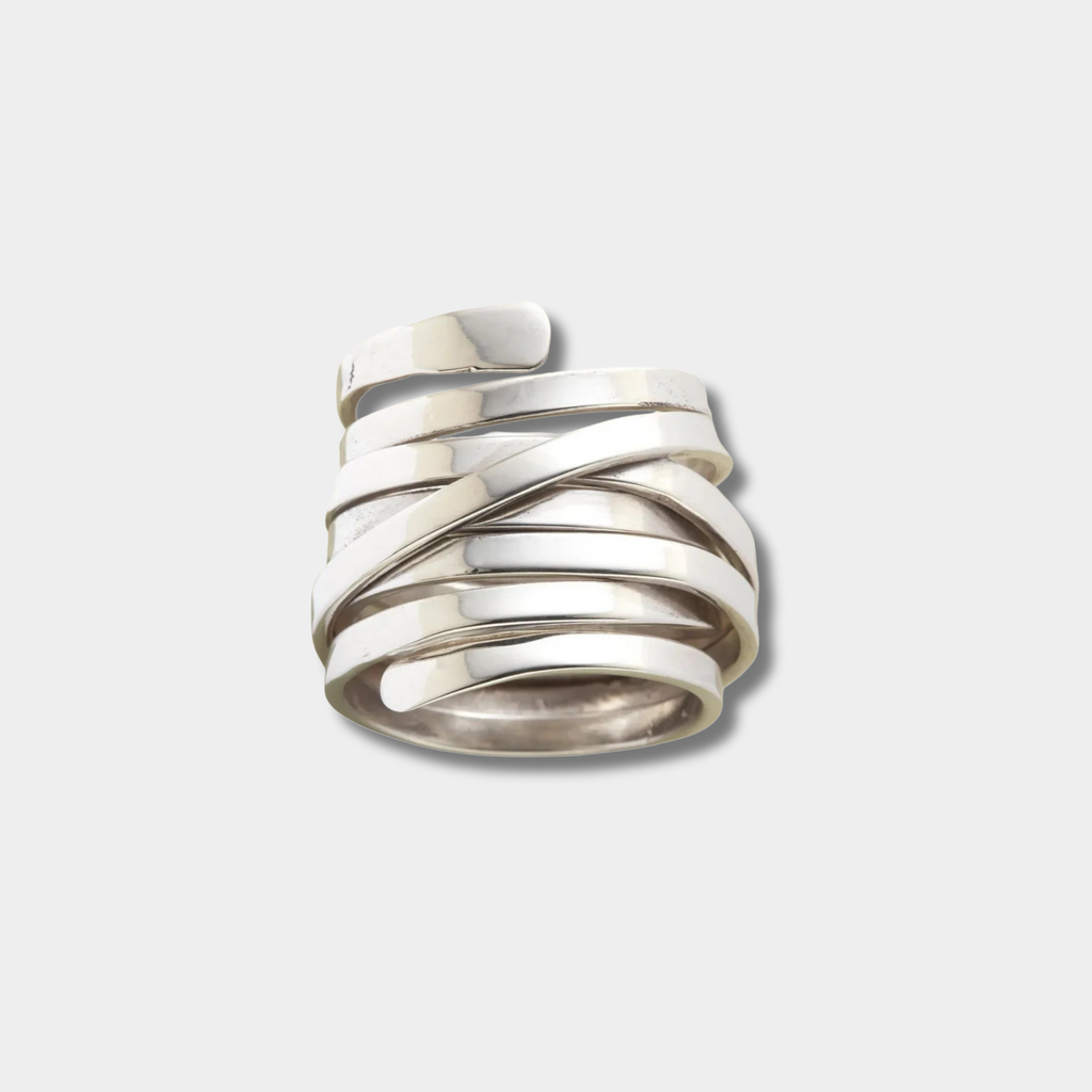 Luisa – Classic Vintage Ring