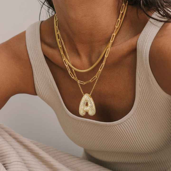 Melanie – Double Heart Gold Necklace