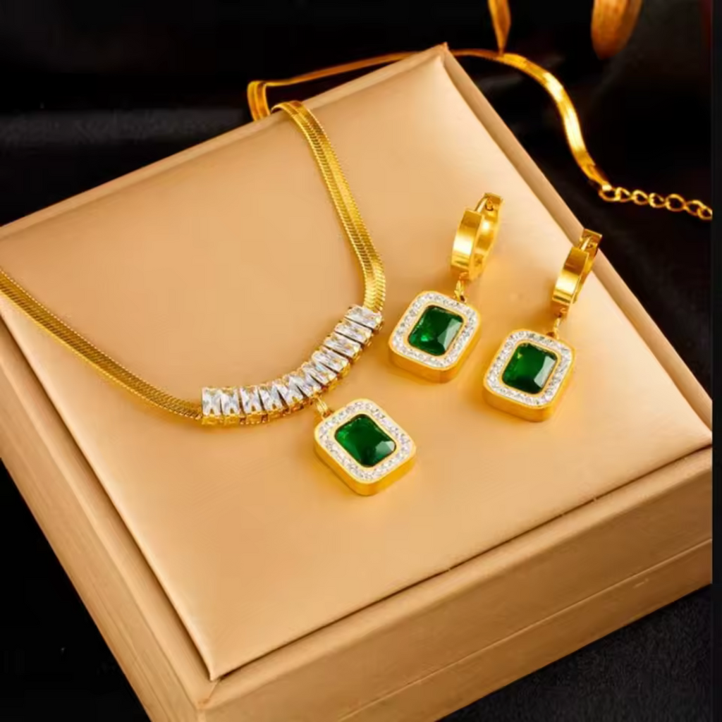 Isolde Ravaryn Jewelry Collection