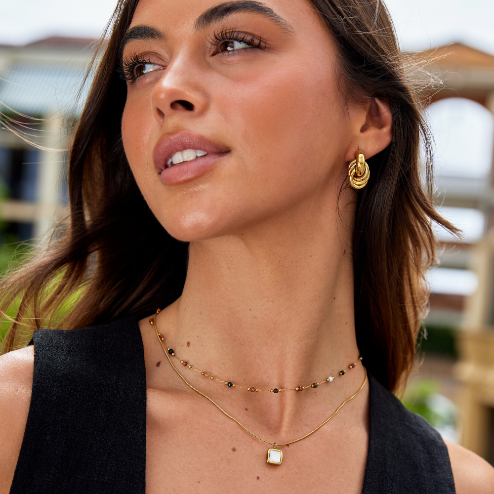 Gertruda – Vibrant Golden Necklace with Colorful Accents