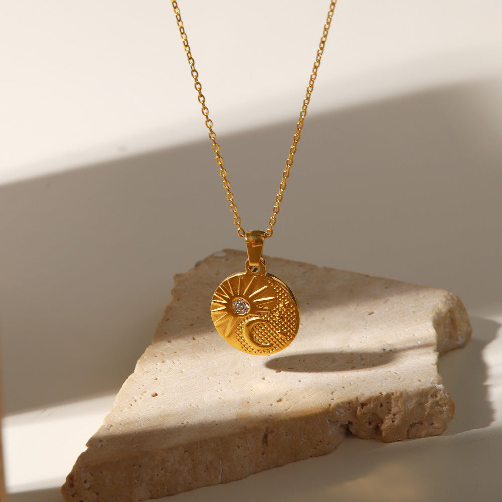 Elisabeth – Gold Necklace Featuring Delicate Symbolic Pendants