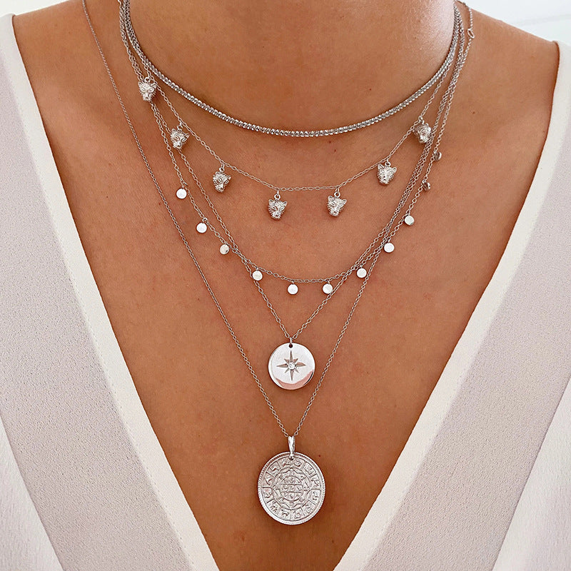 Sophie – Elegant Multi-Layer Silver Necklace with Subtle Pendants