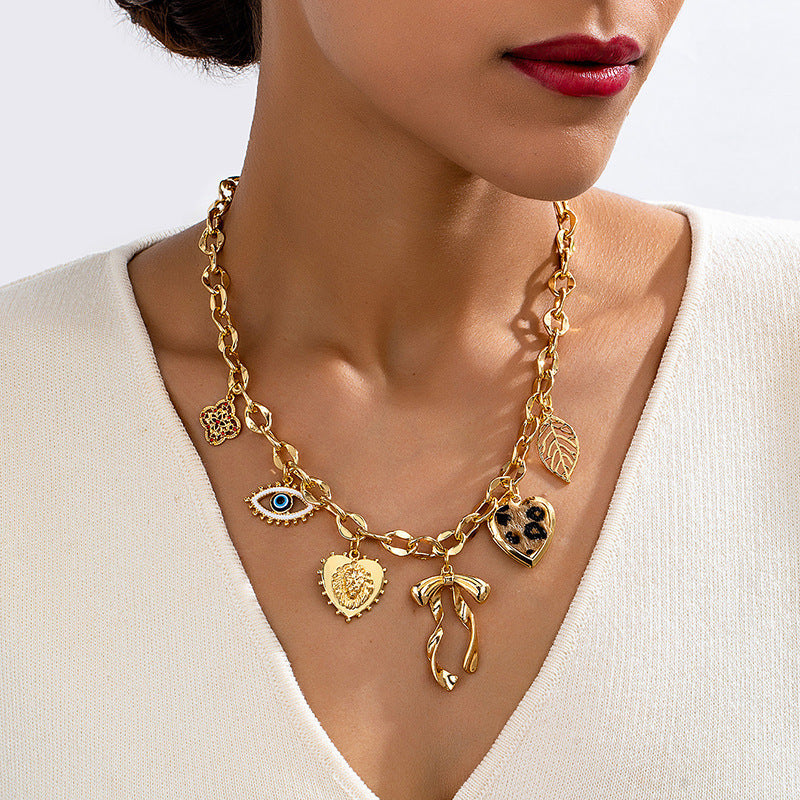 Lena – Gold Necklace Adorned with Stone Accents