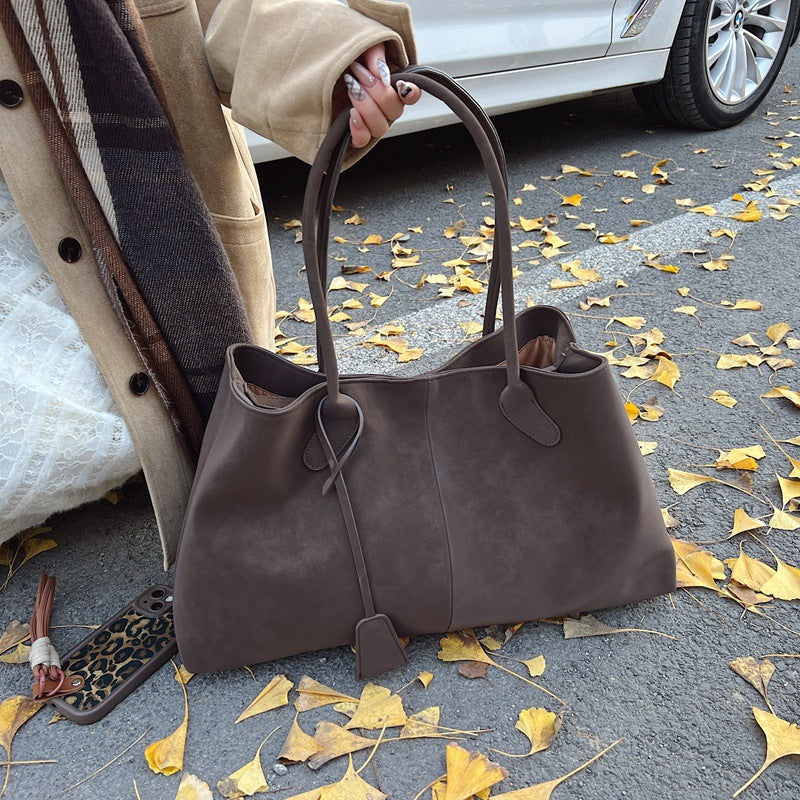 Kyadeeih | Chic Tote Bag