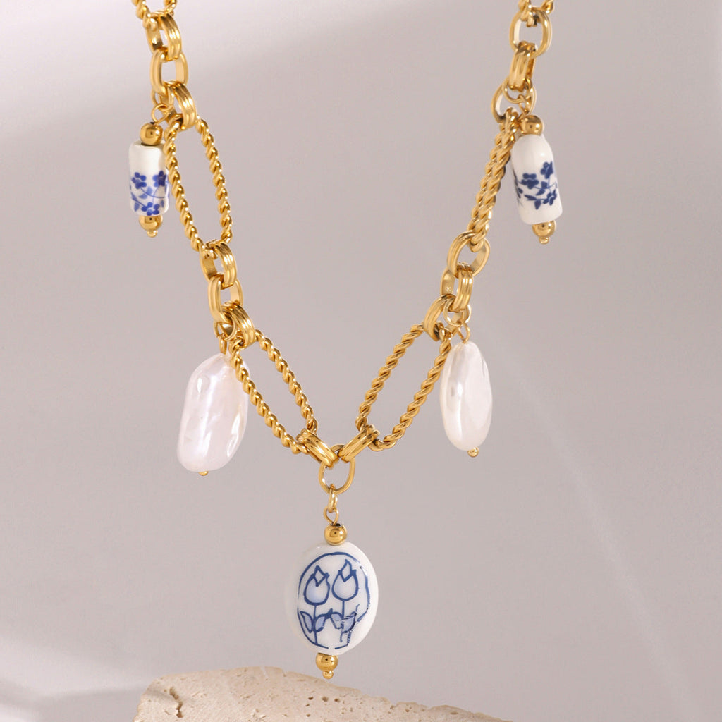 Lena - Gold Necklace Featuring Stone Accents