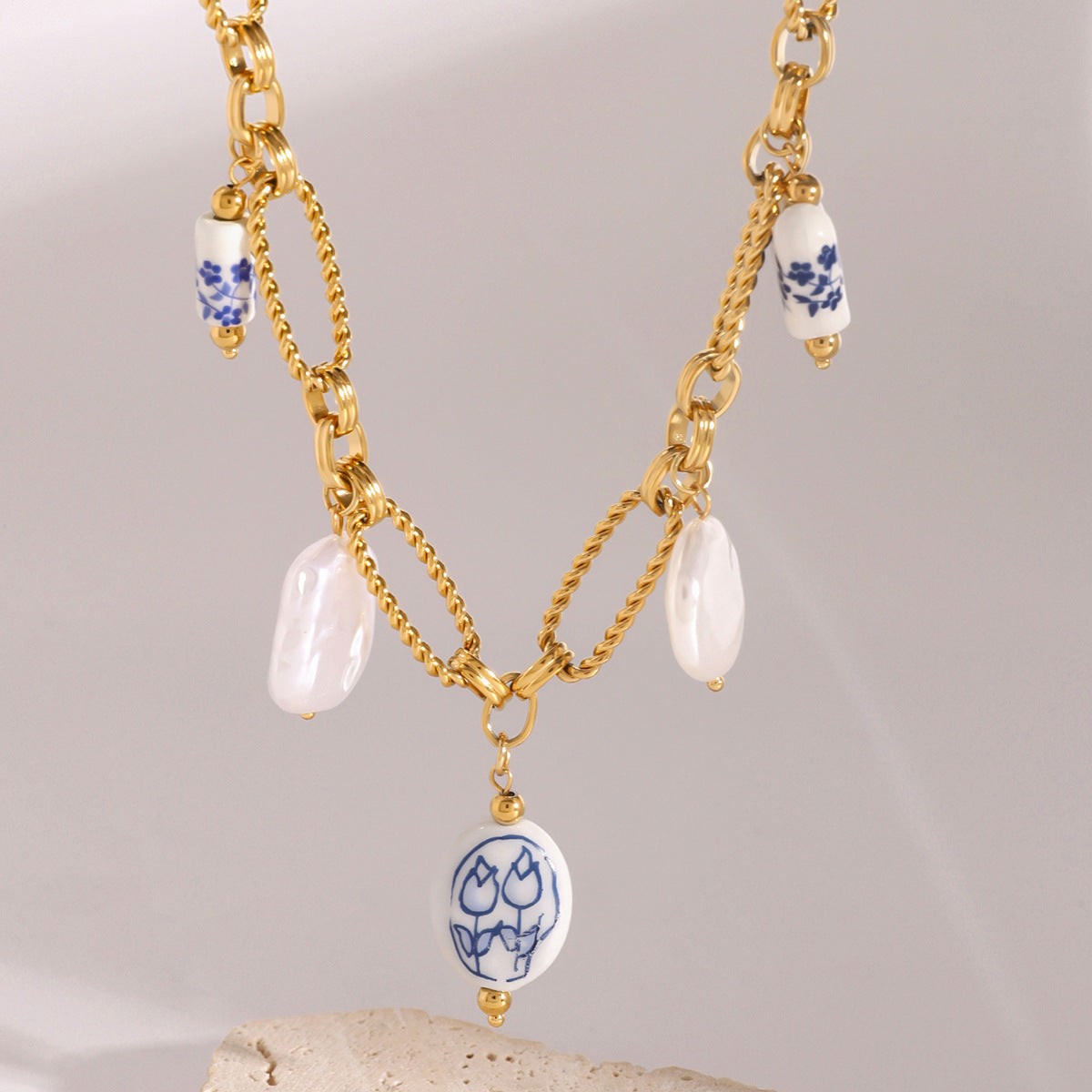 Lena - Gold Necklace Featuring Stone Accents
