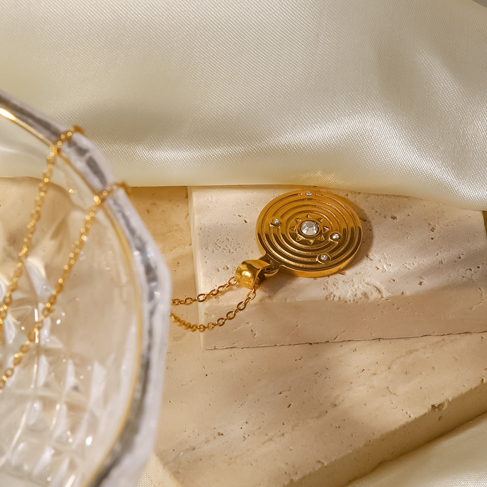 Elisabeth – Gold Necklace Featuring Delicate Symbolic Pendants