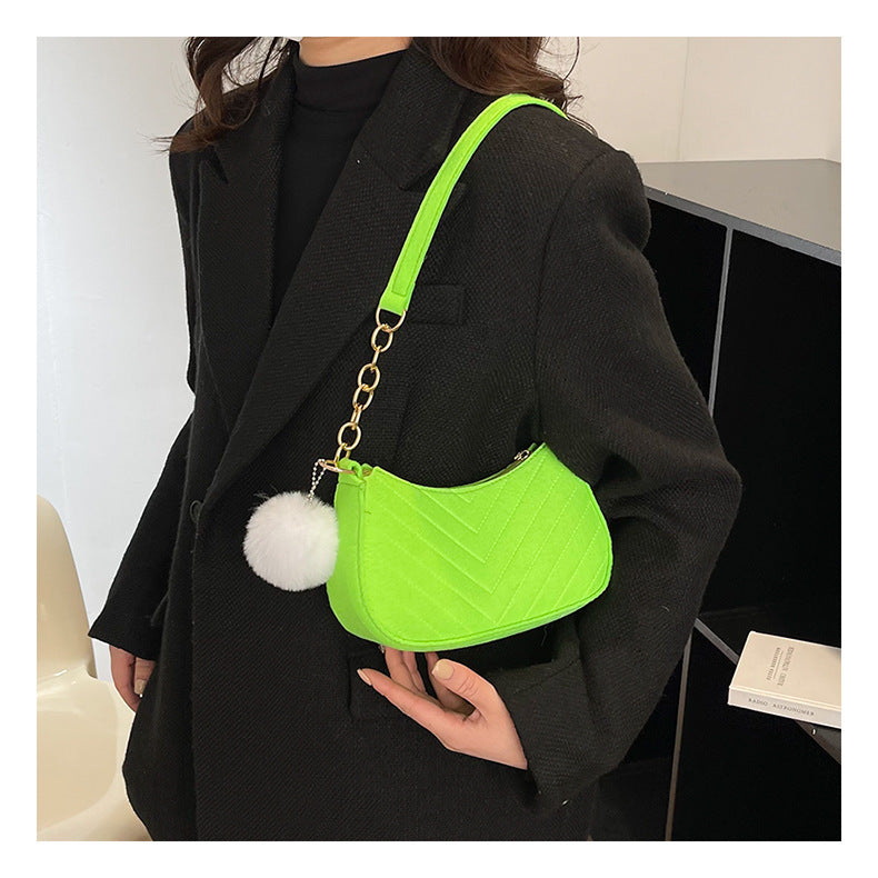 PAULA – Chic Vintage-Inspired Shoulder Bag