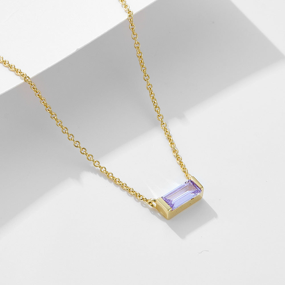 Livia – Silver Necklace Featuring a Delicate Pendant
