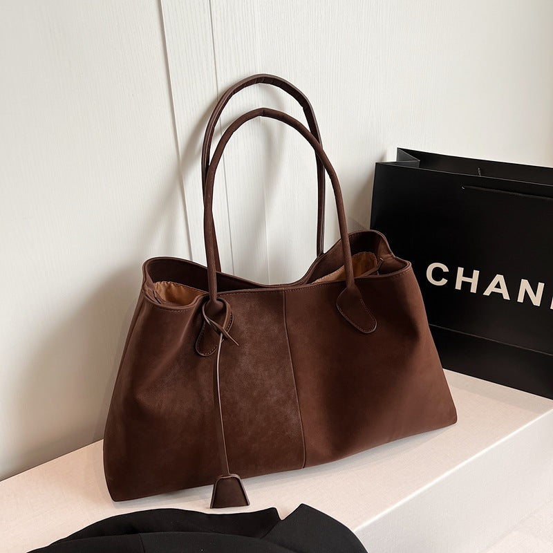 Kyadeeih | Chic Tote Bag