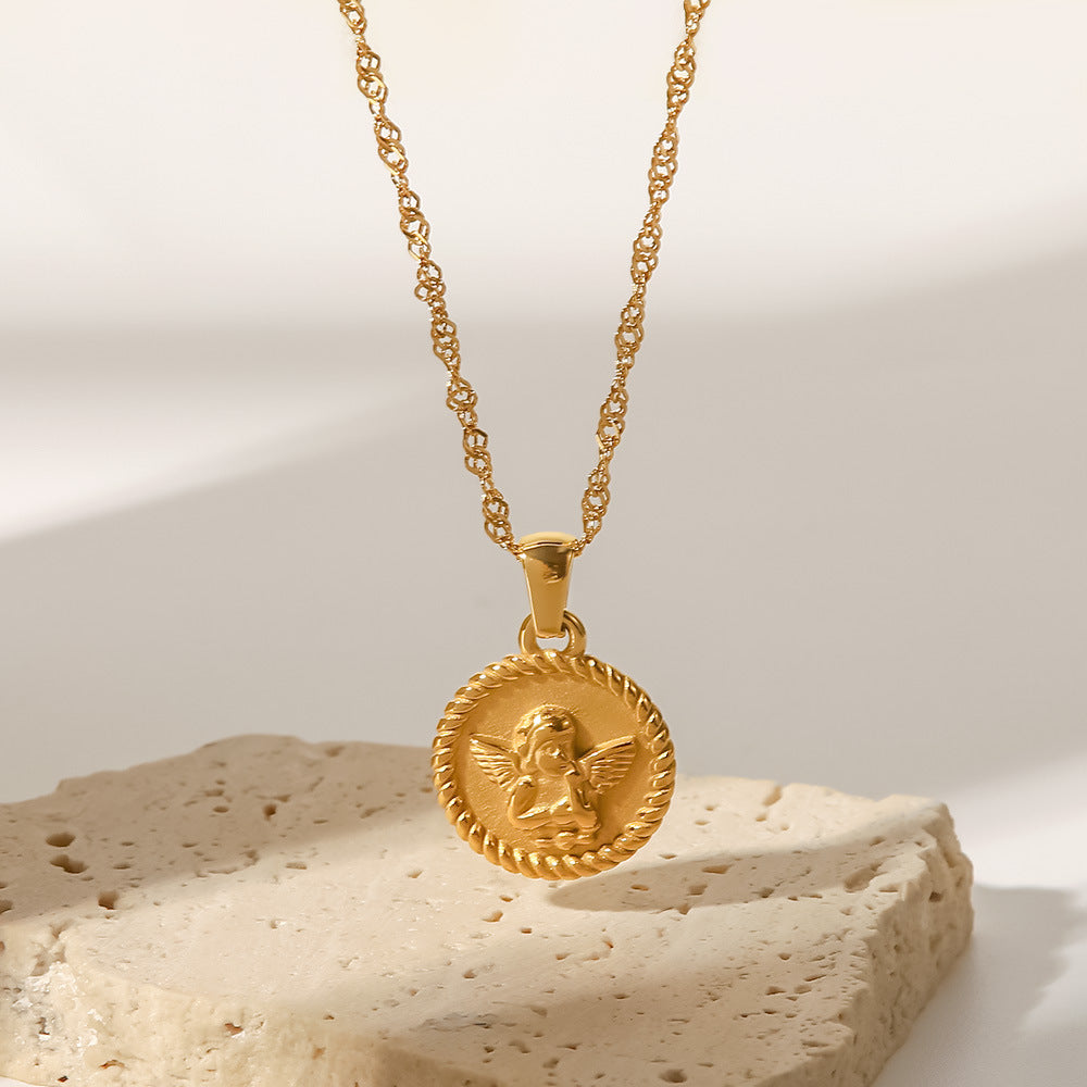 Elisabeth – Gold Necklace Featuring Delicate Symbolic Pendants