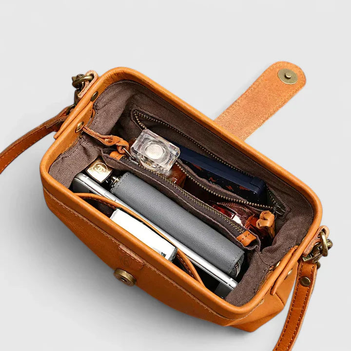 Jyn | Chic Elegance Bag