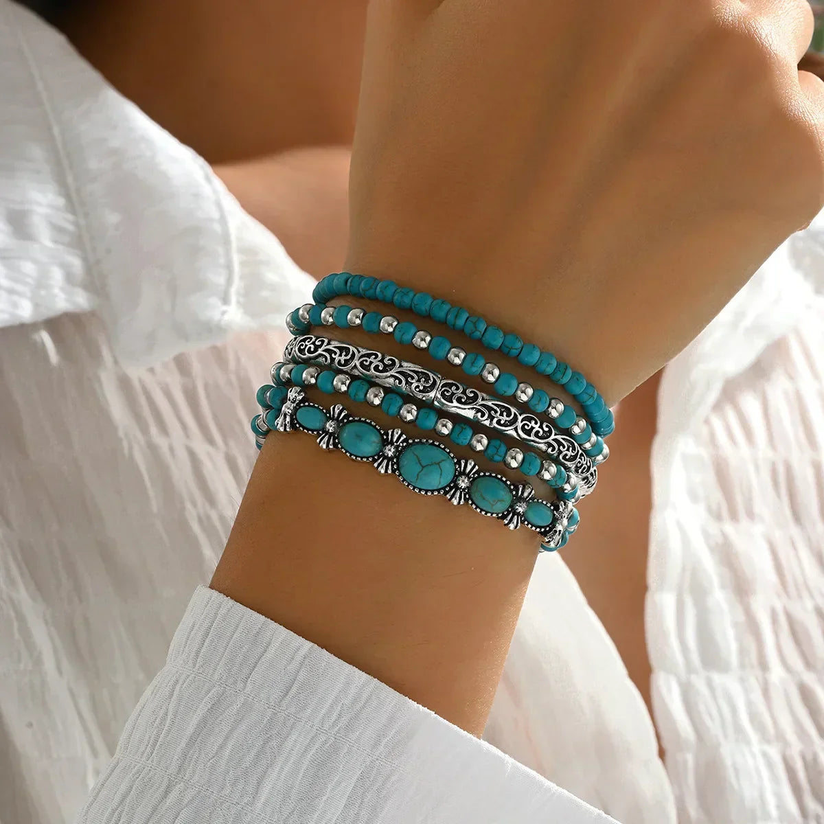 Caroline – Bohemian Bracelet Set Featuring Turquoise Beads
