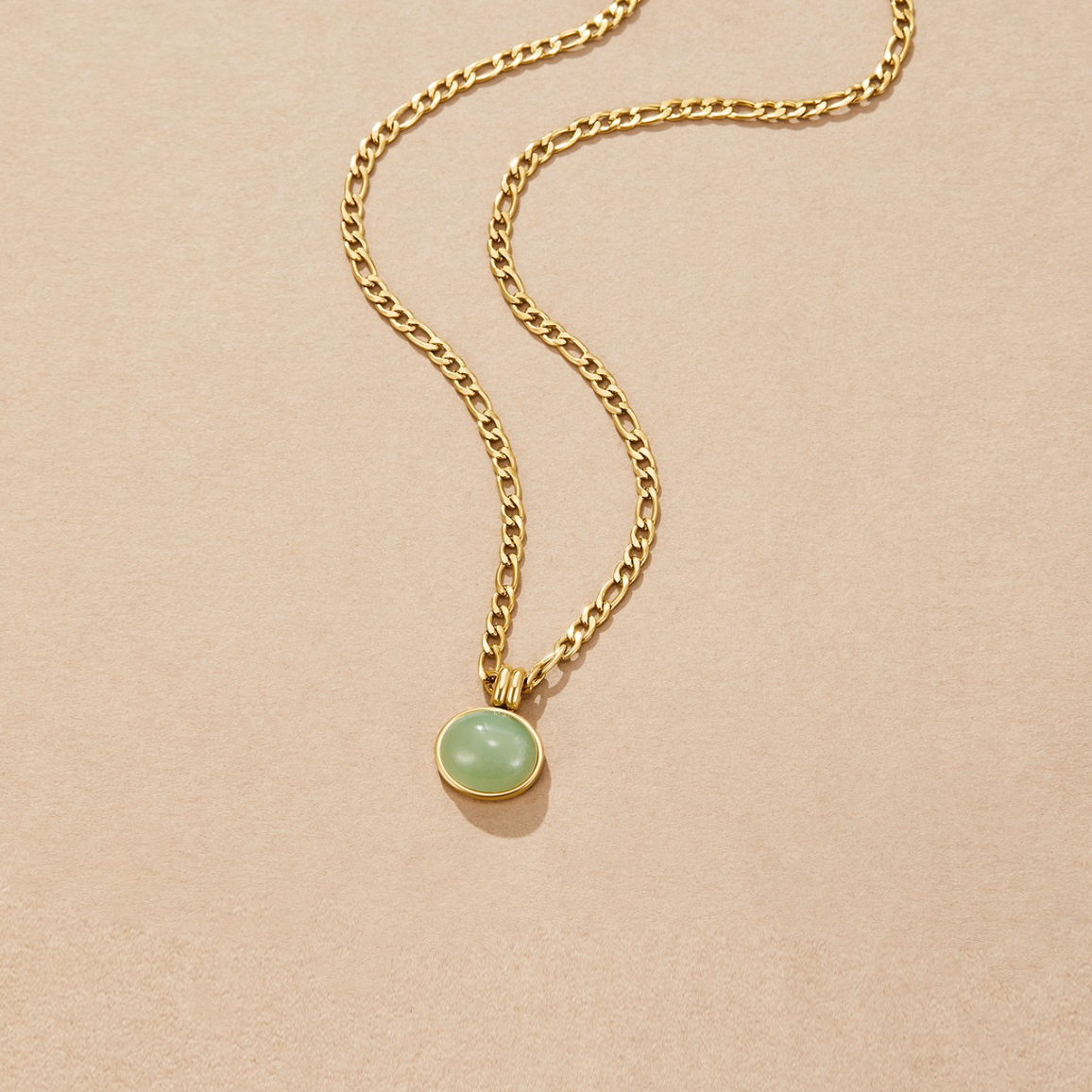 Lisa Pendant Necklace