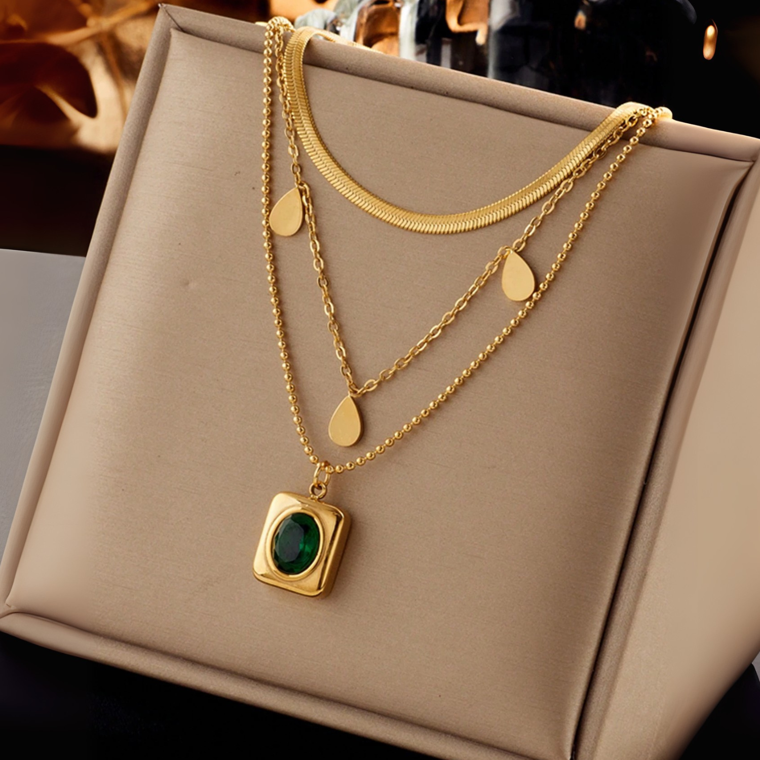 Virelle Necklace Set by Serenna