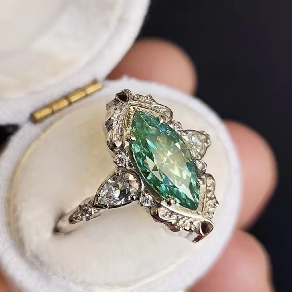 Thornewyn Ring by Vaelira