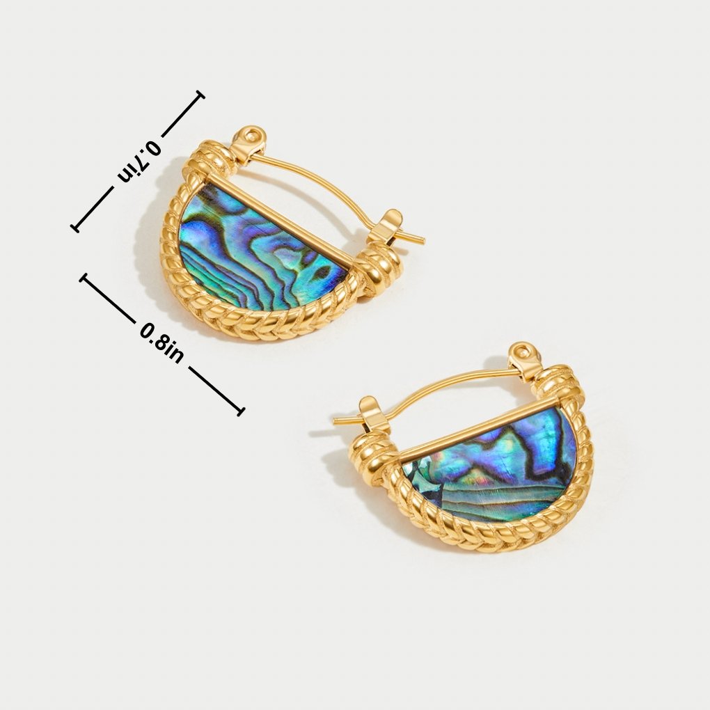 Elisabetta – Gold Necklace Featuring a Coin-Shaped Pendant