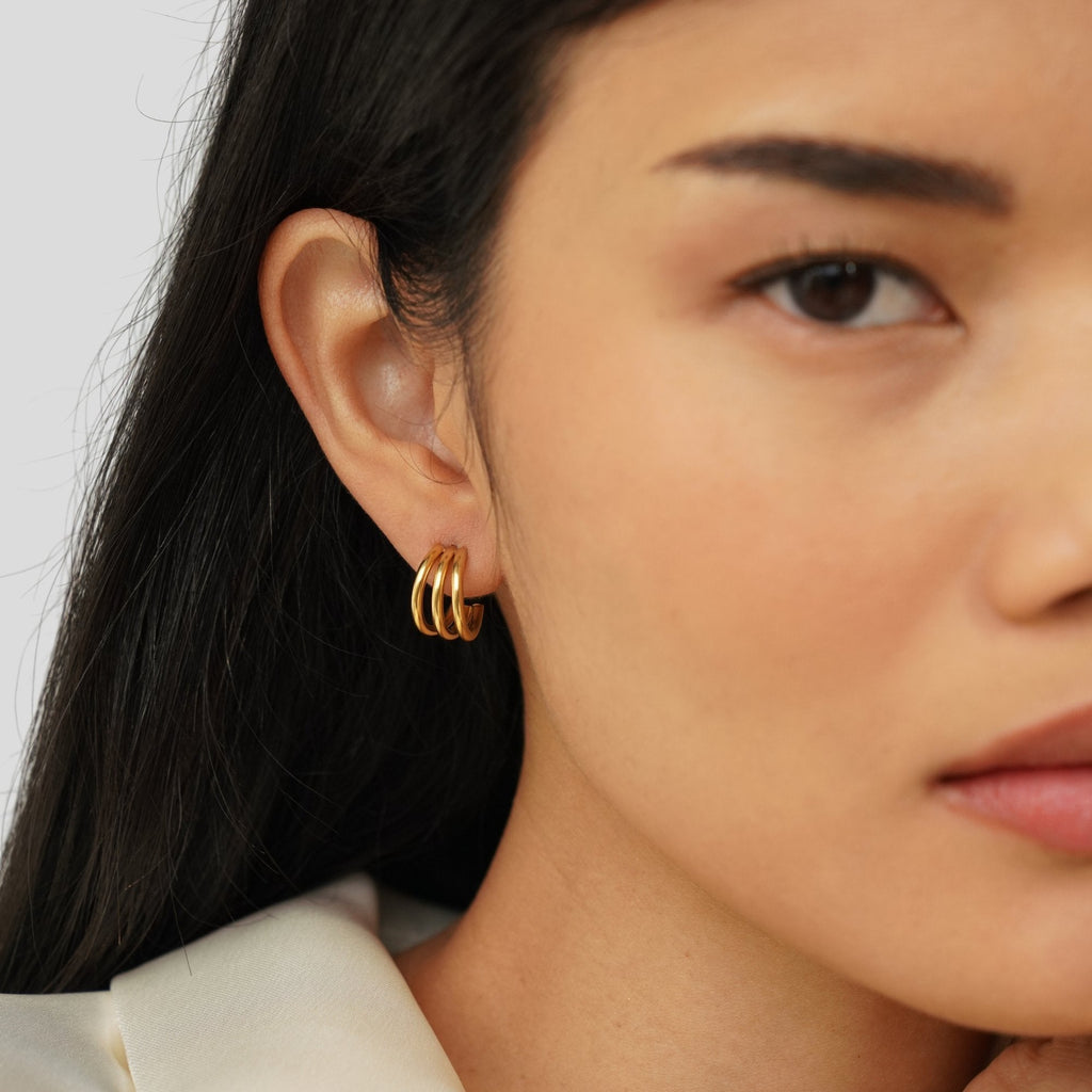 Helene – Structured Gold Mini Hoop Earrings