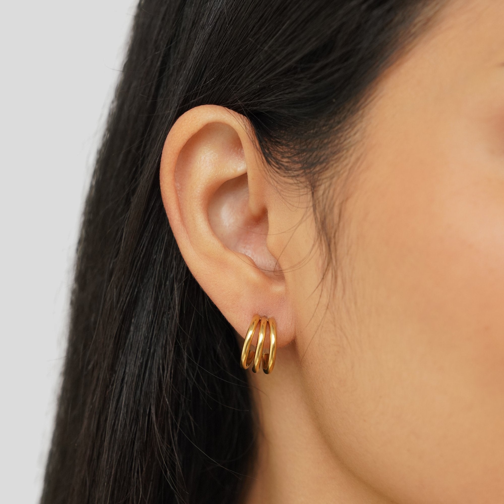 Helene – Structured Gold Mini Hoop Earrings
