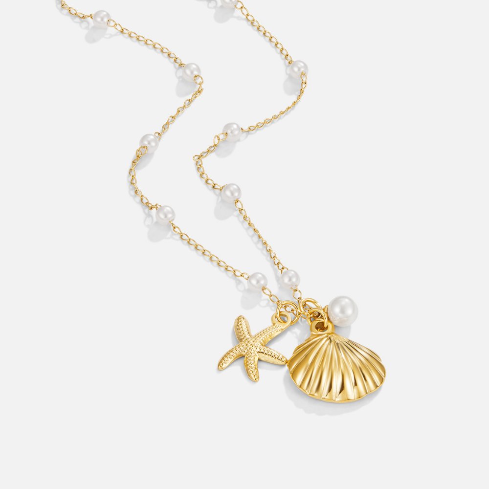 Livia – Gold Necklace Featuring a Teardrop Stone