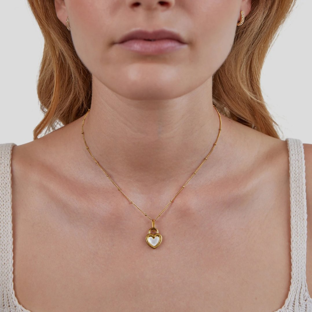 Helga – Gold Necklace Featuring Dual Pendants