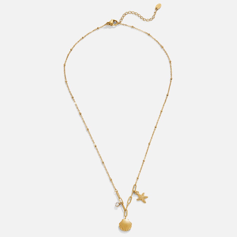 Anja – Gold Necklace Adorned with Pearl Accents