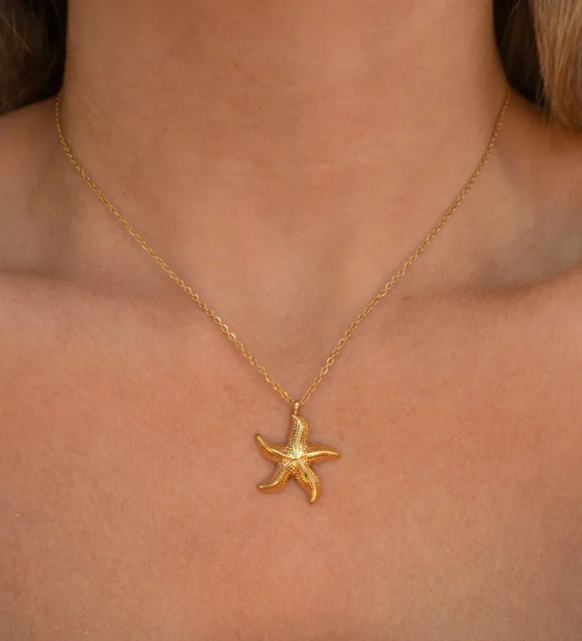 Francesca – Star Pendant Gold Necklace