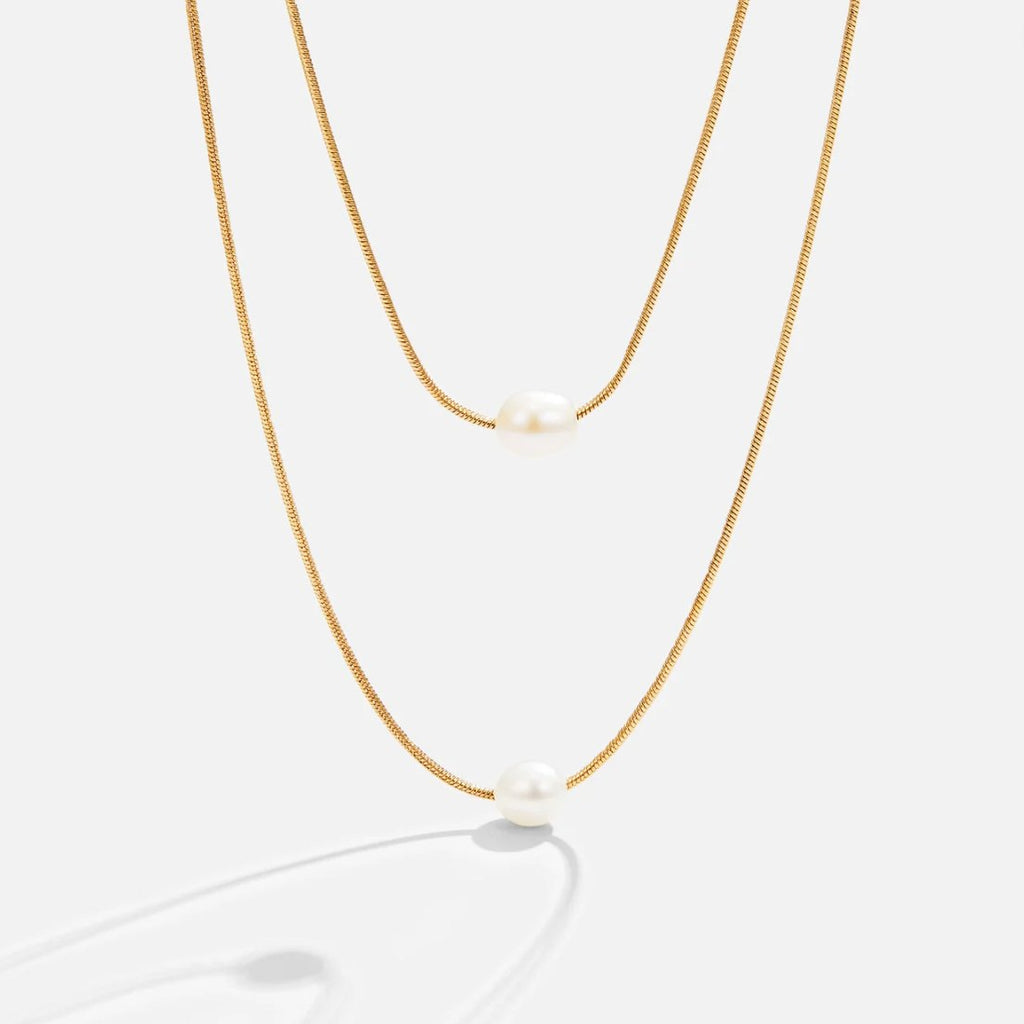 Sabine – Two-Tone Gold Necklace with Dark Gemstone