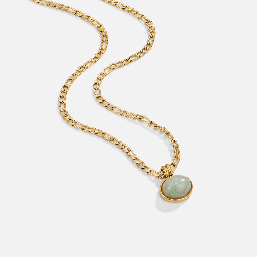 Lisa Pendant Necklace