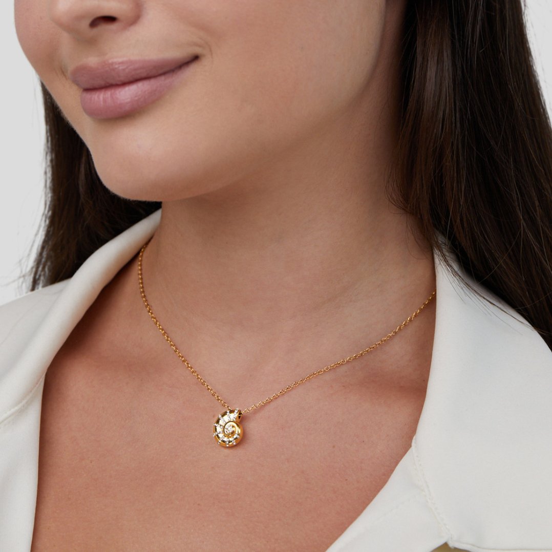 Rosalie – Heart-Shaped Gold Necklace