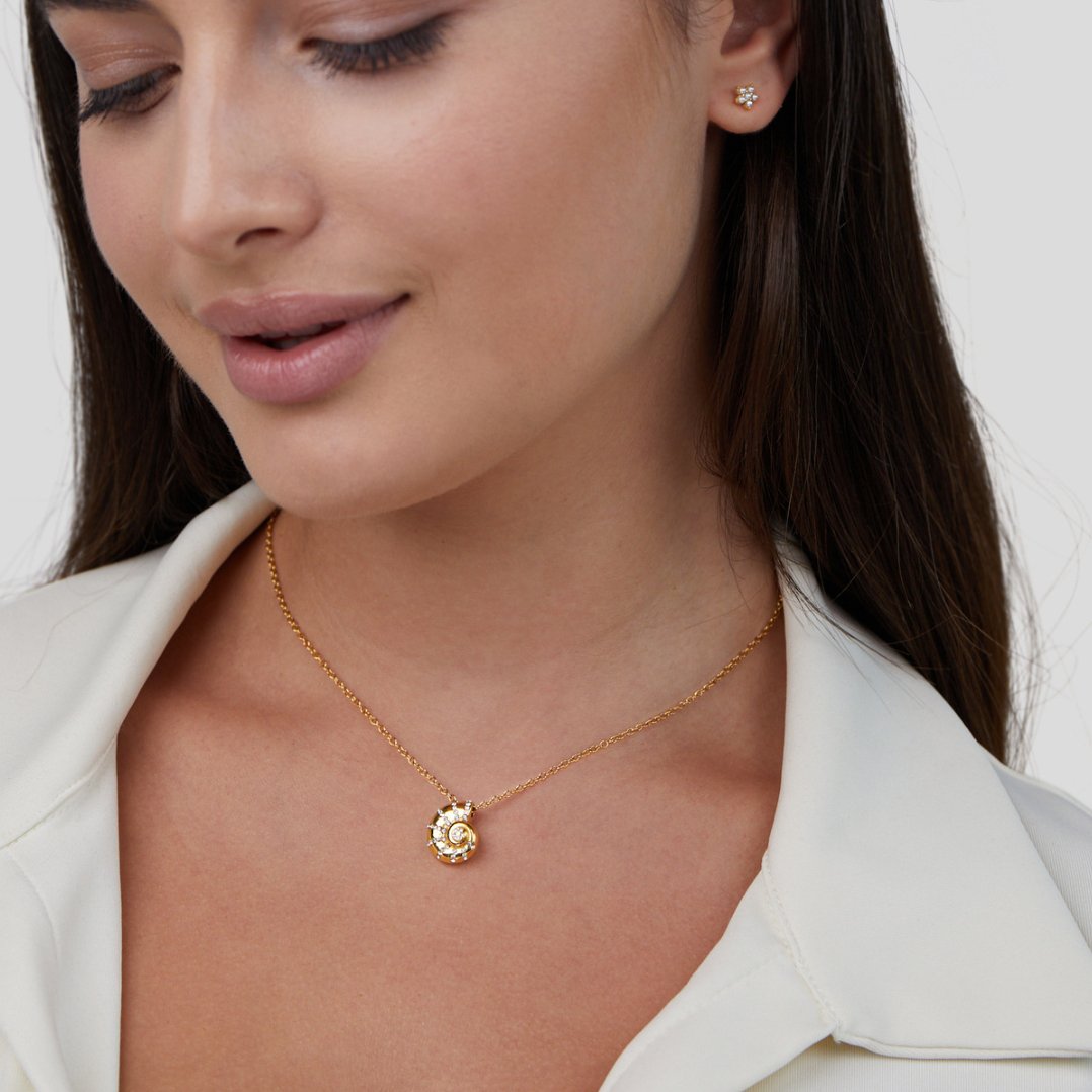 Rosalie – Heart-Shaped Gold Necklace