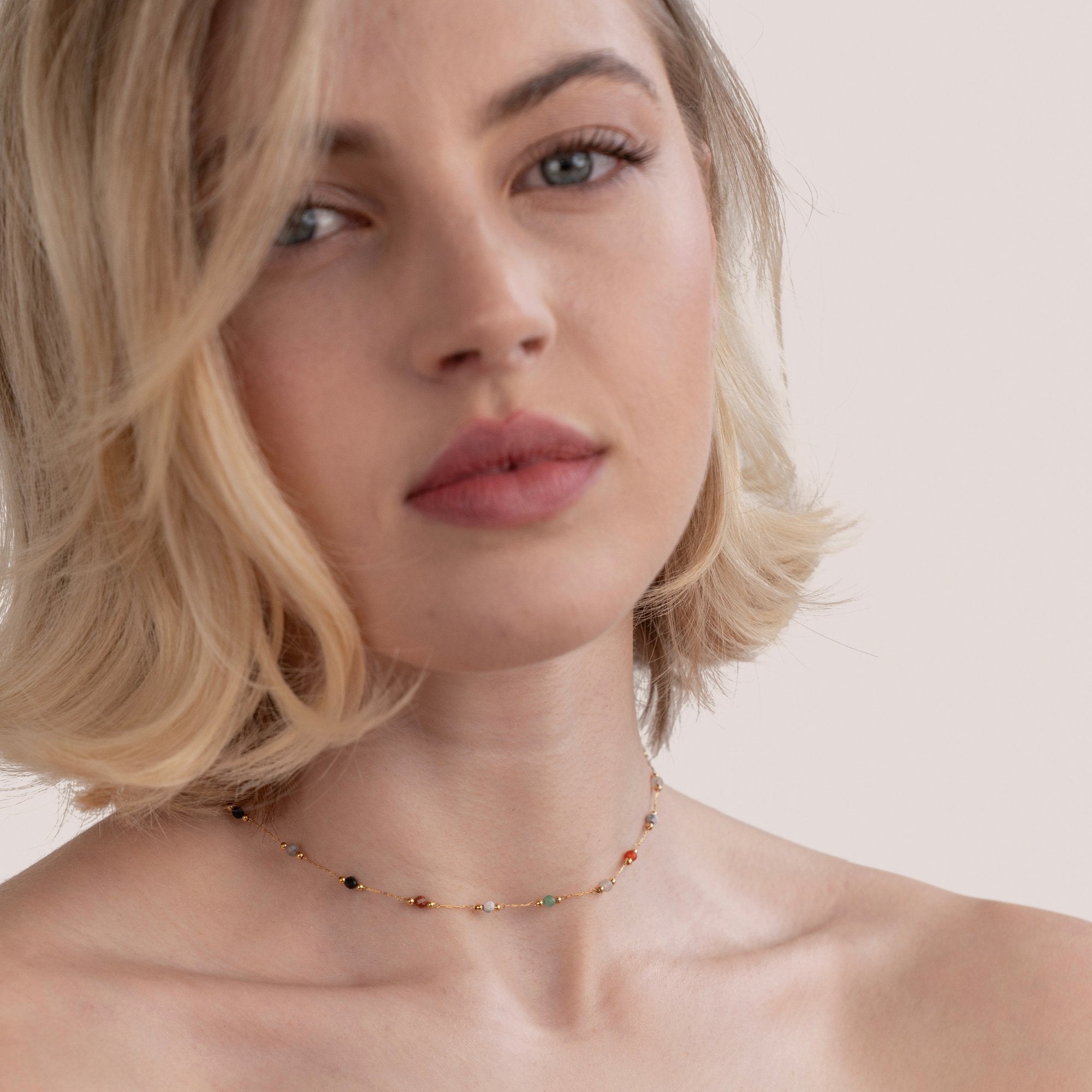Gertrud – Gold Necklace Featuring Vibrant Accents