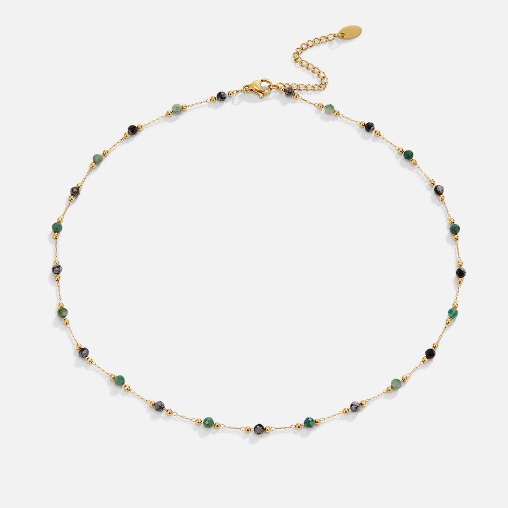 Veronika – Elegant Gold Necklace Featuring a Sparkling Gem