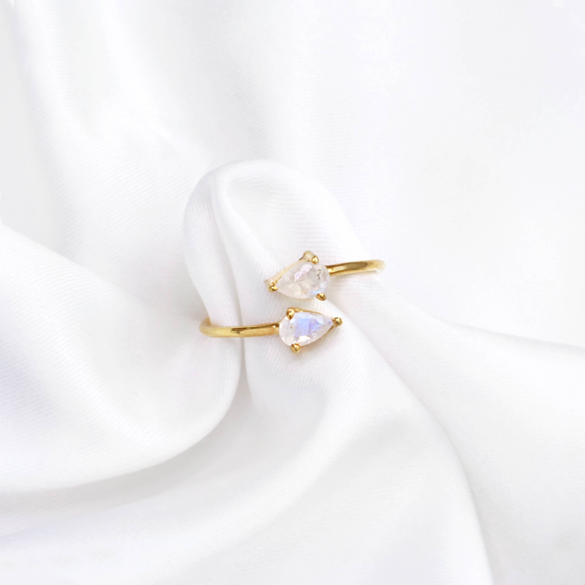 Moonstone Teardrop Ring (Gold)