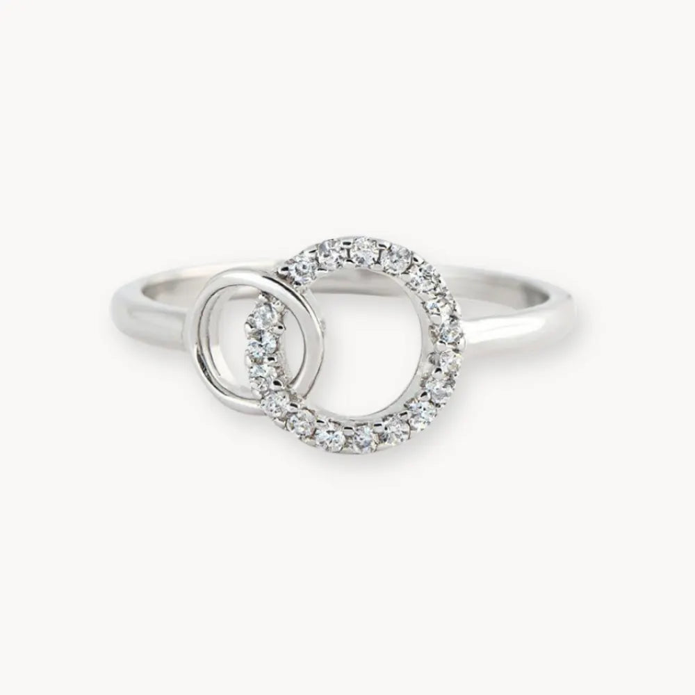 Forever Connected: Sister Bond Ring