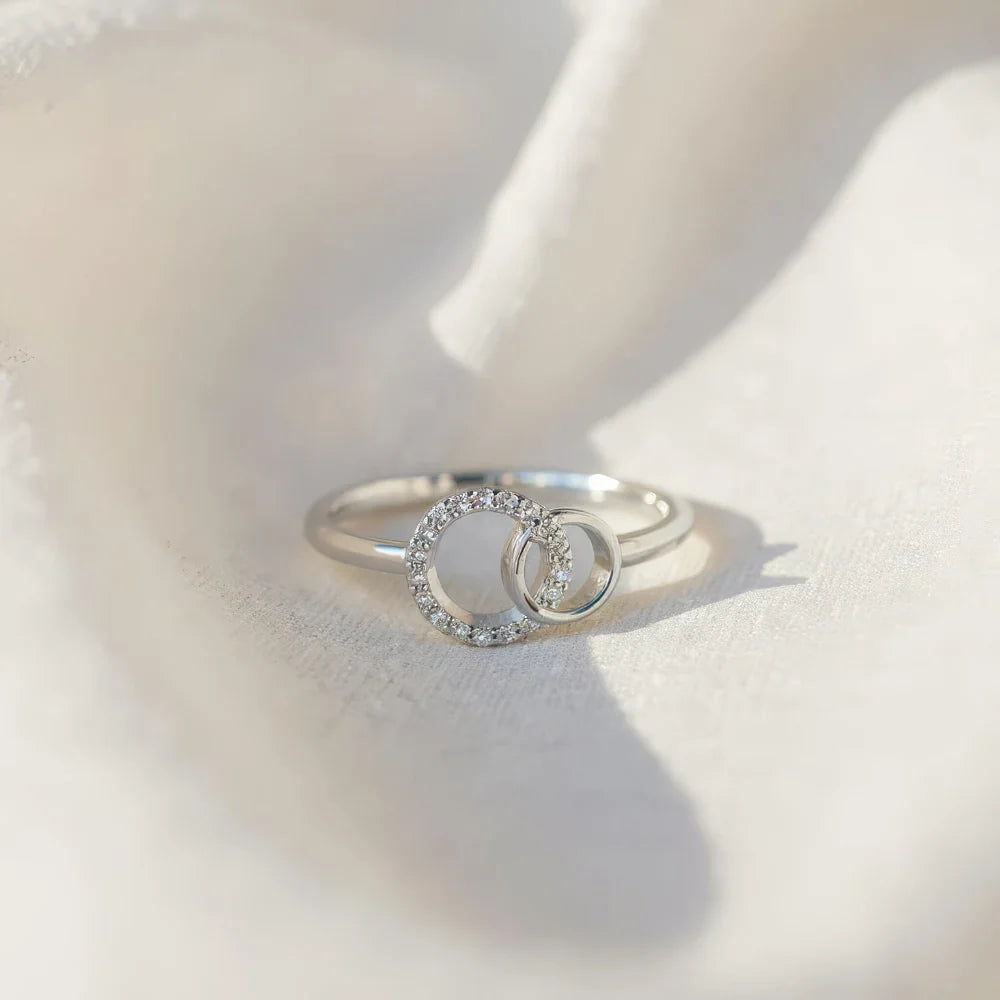 Forever Connected: Sister Bond Ring