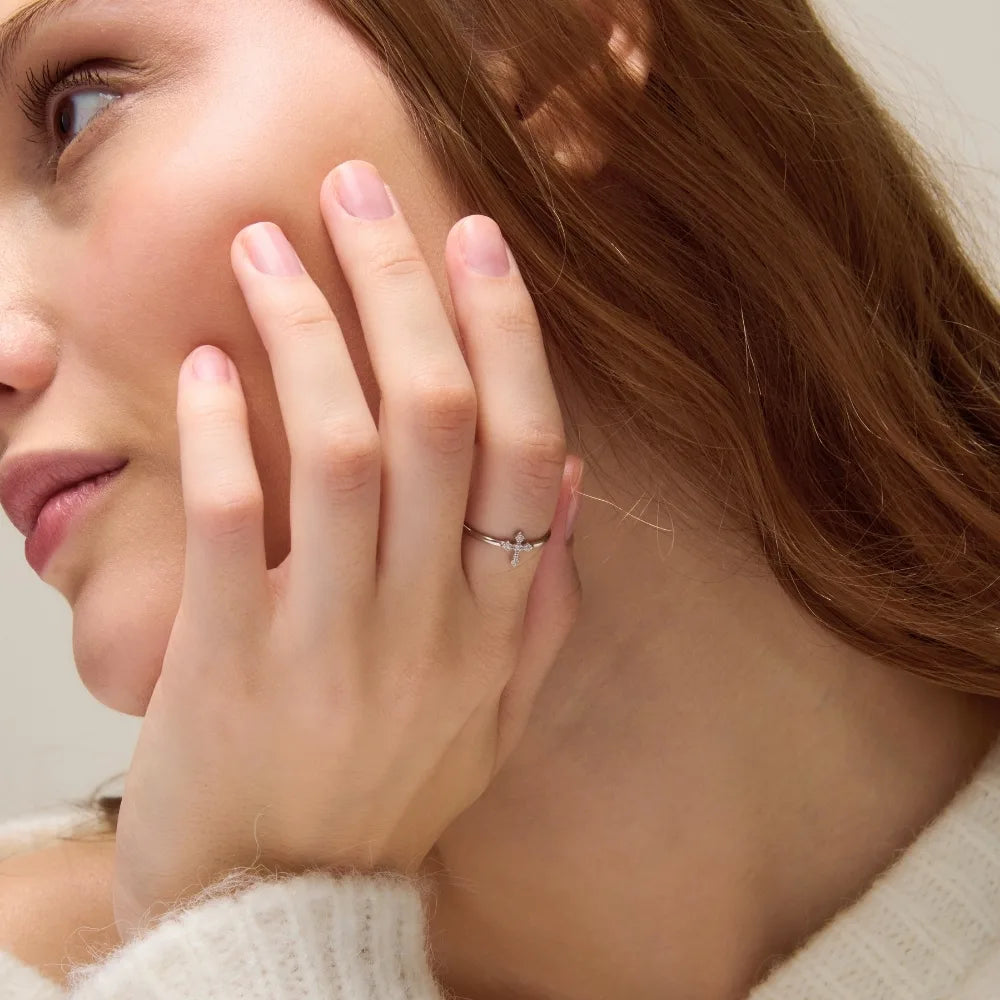 Teardrop Cross Ring - Embrace God's Love